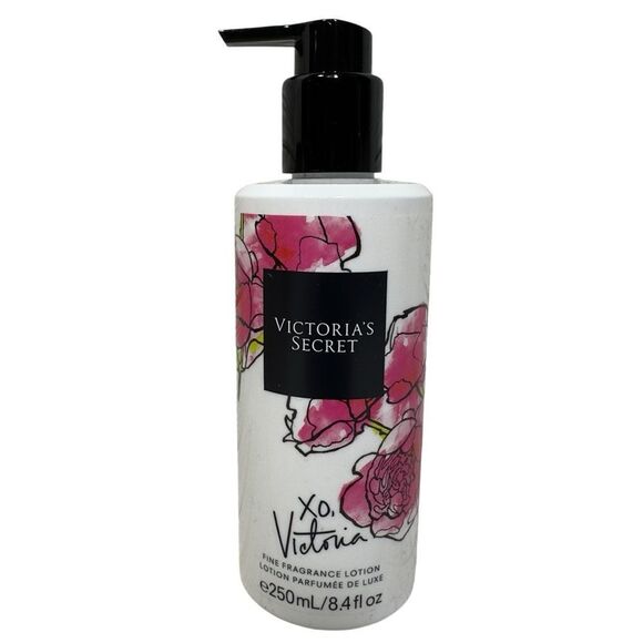 VICTORIA’S SECRET XO, VICTORIA LOTION NWT 8.4 FL OZ - Picture 1 of 3